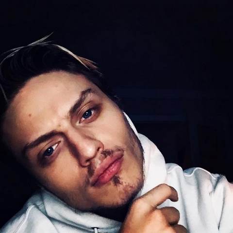 دانلود آهنگ خوشگل عاشق پوبون