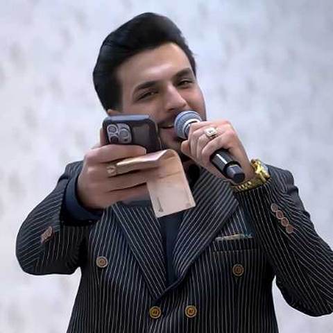 دانلود آهنگ ناز داری عشقم چه قشنگی