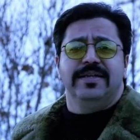 دانلود آهنگ گلی به گوشه جمالت اون خنده های باحالت