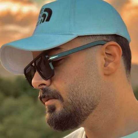 دانلود آهنگ هیچی دیگه حال نمیده
